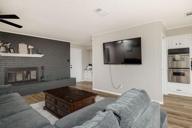 117 Kathryn Drive, Sanger, TX 76266