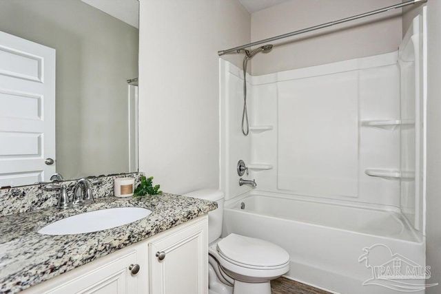 3531 Moonstone Dr, Navarre, FL 32566