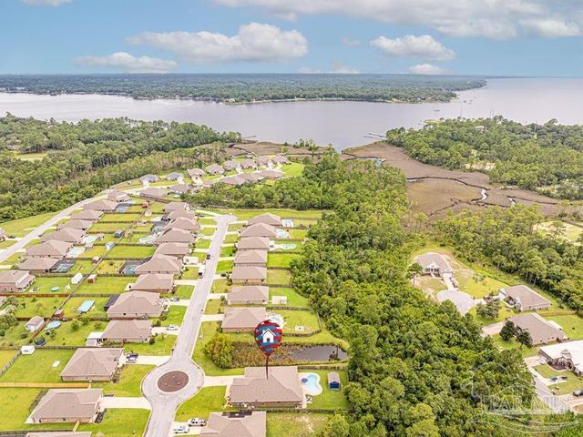 3531 Moonstone Dr, Navarre, FL 32566