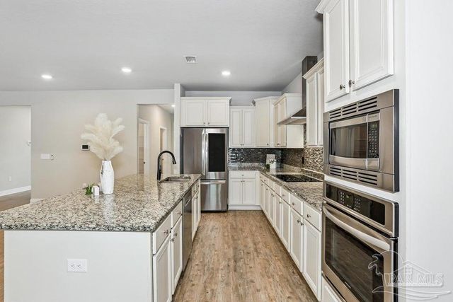 3531 Moonstone Dr, Navarre, FL 32566