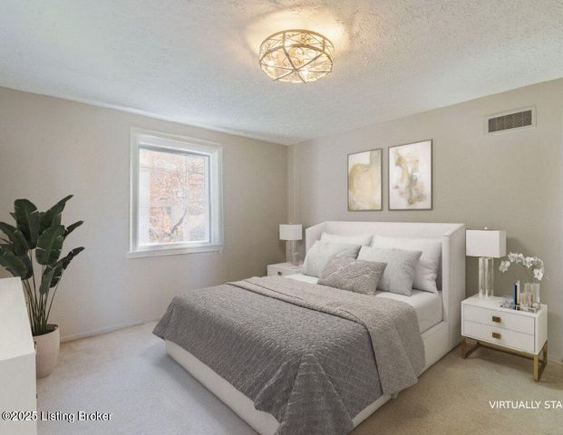 3902 Benje Way, Louisville, KY 40241