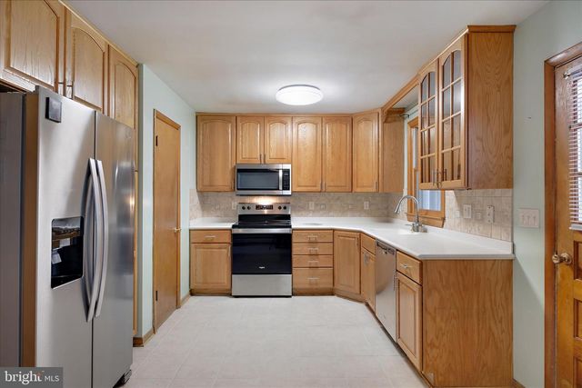 316 DOGWOOD RD, Millersville, MD 21108