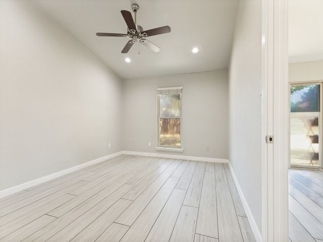 6637 Redbud Drive, Watauga, TX 76148