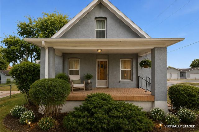 1700 AVENUE D, Council Bluffs, IA 51501