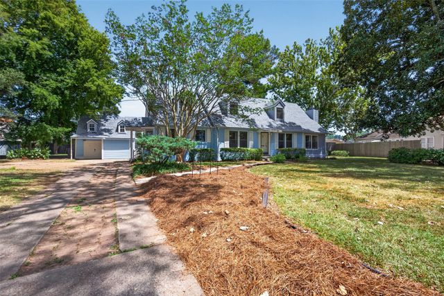 551 Broadmoor Boulevard, Shreveport, LA 71105