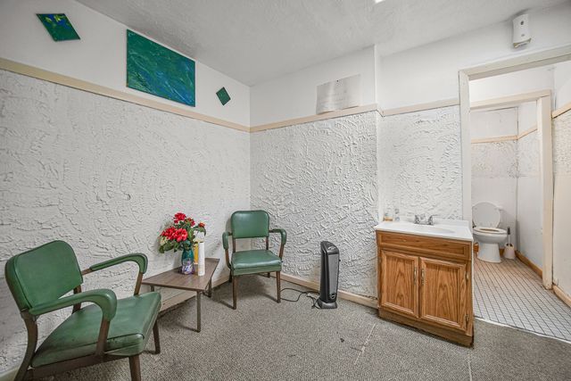 4727 S Wabash Avenue, Chicago, IL 60615