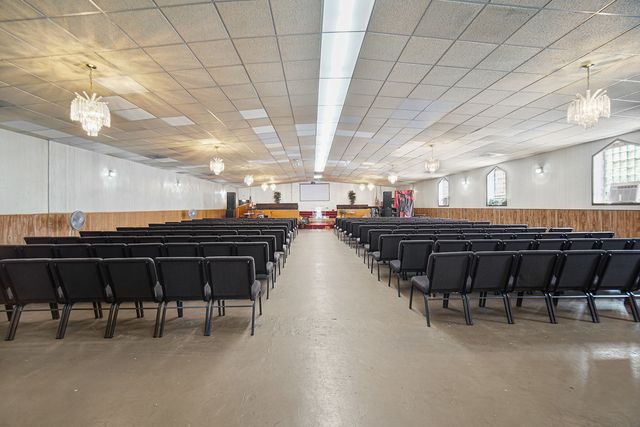 4727 S Wabash Avenue, Chicago, IL 60615