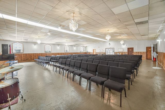 4727 S Wabash Avenue, Chicago, IL 60615