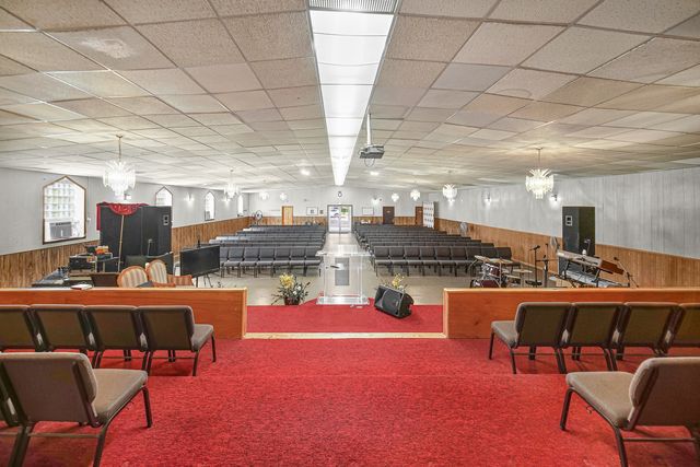 4727 S Wabash Avenue, Chicago, IL 60615