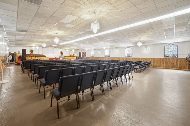 4727 S Wabash Avenue, Chicago, IL 60615