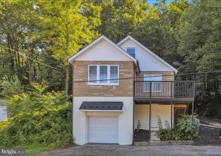 339 CHESTNUT ST, Pottsville, PA 17901