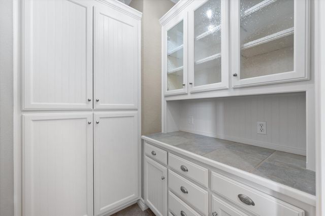 916 Amanda Drive, Mansfield, TX 76063