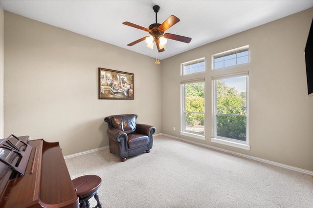 916 Amanda Drive, Mansfield, TX 76063