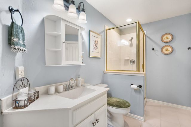 916 Amanda Drive, Mansfield, TX 76063