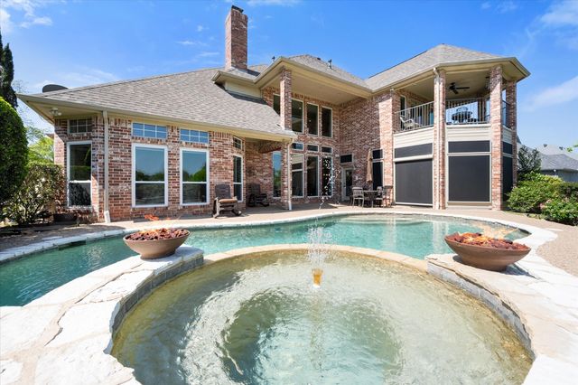 916 Amanda Drive, Mansfield, TX 76063