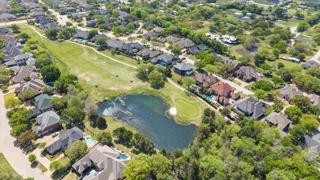 916 Amanda Drive, Mansfield, TX 76063