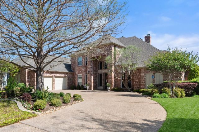 916 Amanda Drive, Mansfield, TX 76063