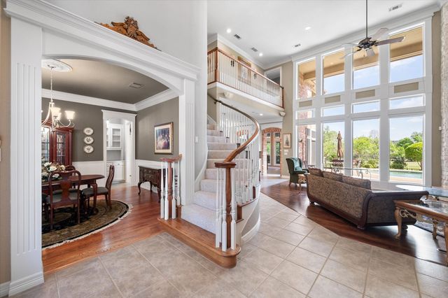 916 Amanda Drive, Mansfield, TX 76063