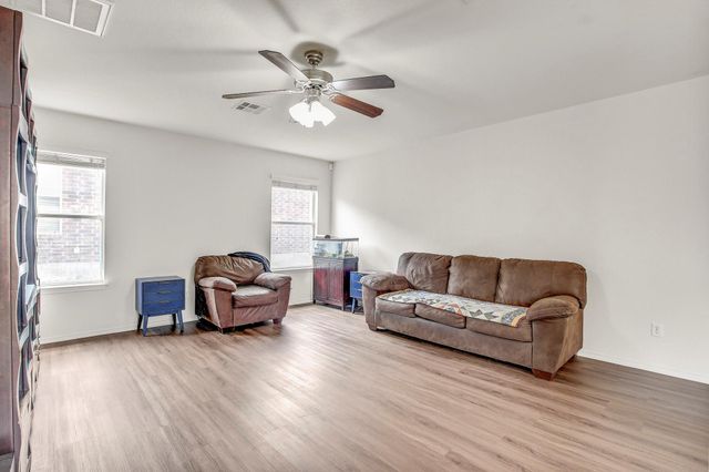 468 Moonwalker TRL, Buda, TX 78610