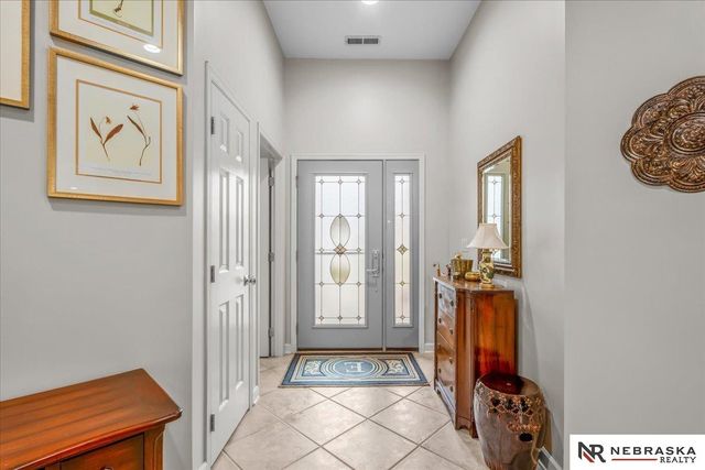 1509 S 190th Plaza, Omaha, NE 68130