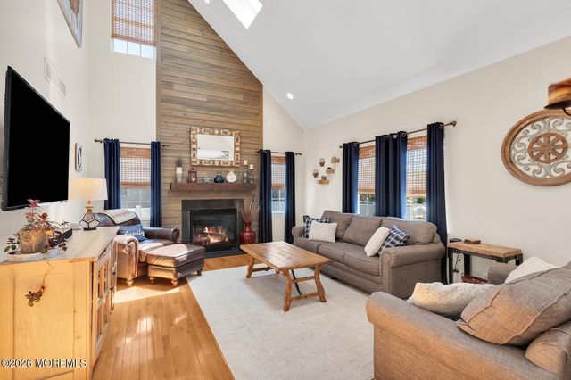 2 Mapleton Road, Old Bridge, NJ 08857