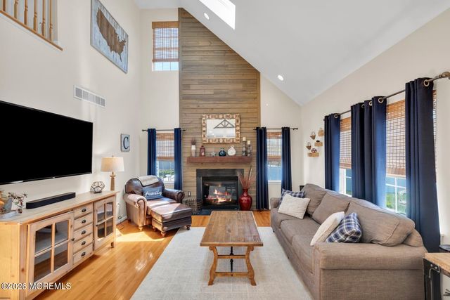 2 Mapleton Road, Old Bridge, NJ 08857