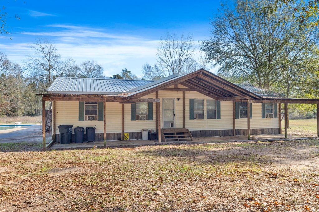 308 Woody Rd, Deridder, LA 70634