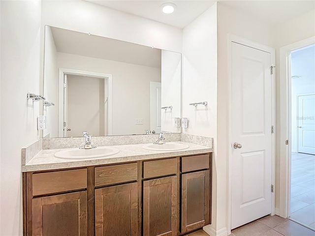 8075 BROAD POINTE DRIVE, Zephyrhills, FL 33540