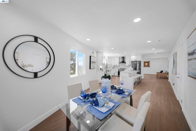 1069 Central Blvd, Hayward, CA 94542