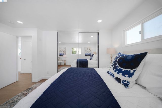 1069 Central Blvd, Hayward, CA 94542
