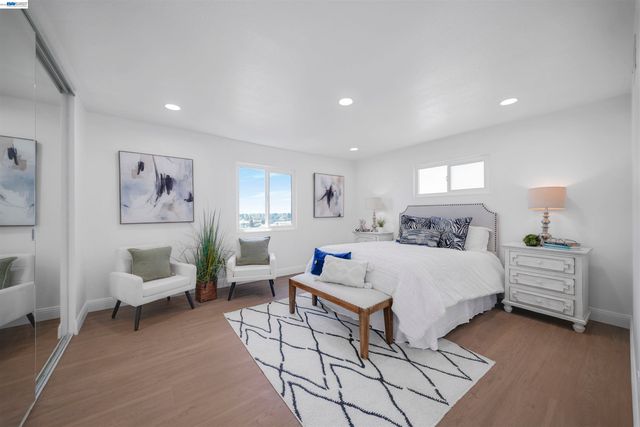 1069 Central Blvd, Hayward, CA 94542