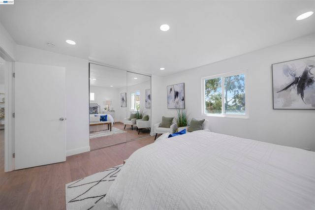 1069 Central Blvd, Hayward, CA 94542