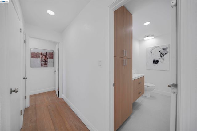 1069 Central Blvd, Hayward, CA 94542