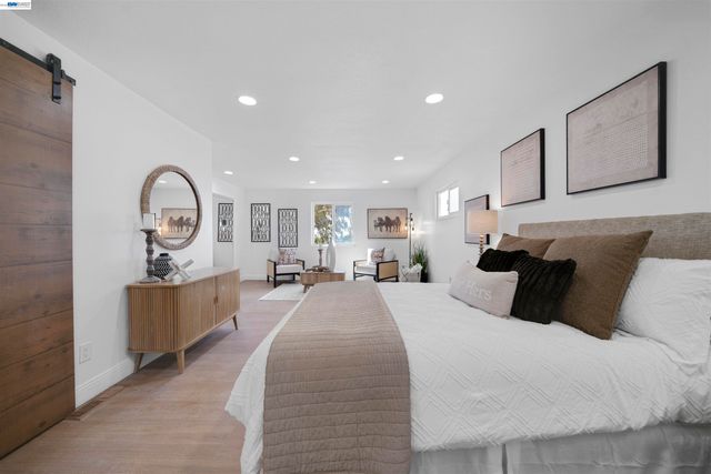 1069 Central Blvd, Hayward, CA 94542