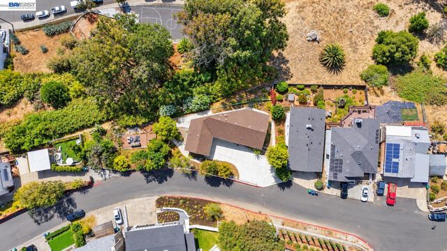 1069 Central Blvd, Hayward, CA 94542