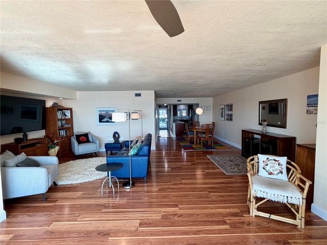 6020 SHORE BOULEVARD S 207, Gulfport, FL 33707