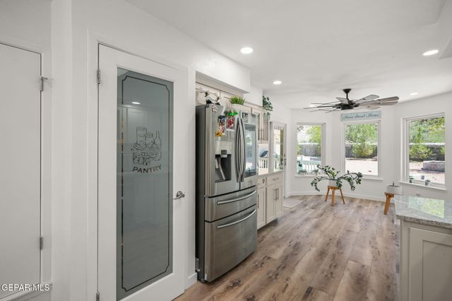 856 HEMPSTEAD Drive, El Paso, TX 79912