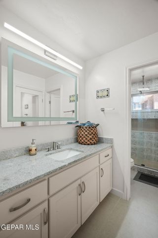 856 HEMPSTEAD Drive, El Paso, TX 79912