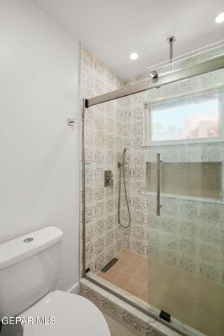 856 HEMPSTEAD Drive, El Paso, TX 79912