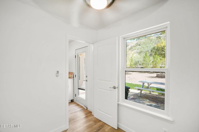 856 HEMPSTEAD Drive, El Paso, TX 79912
