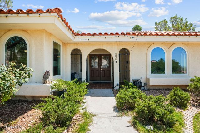 856 HEMPSTEAD Drive, El Paso, TX 79912
