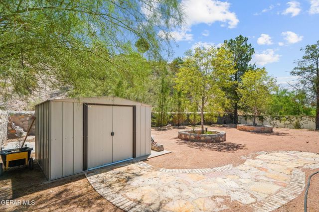 856 HEMPSTEAD Drive, El Paso, TX 79912