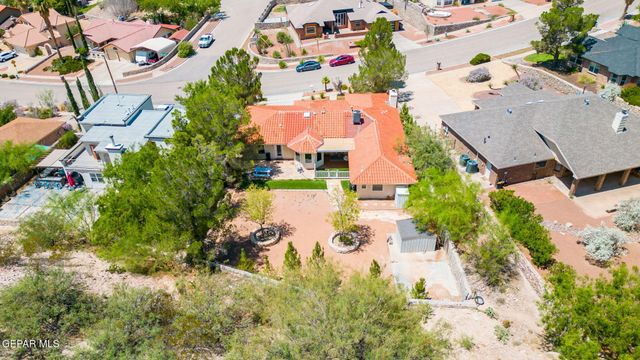 856 HEMPSTEAD Drive, El Paso, TX 79912