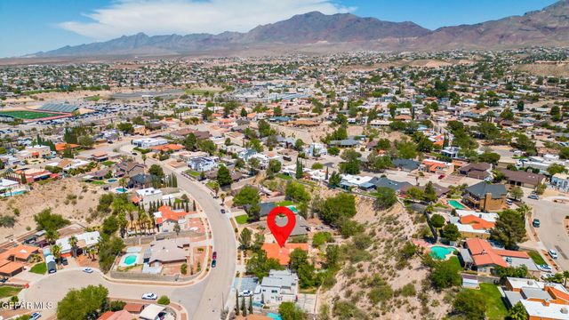 856 HEMPSTEAD Drive, El Paso, TX 79912