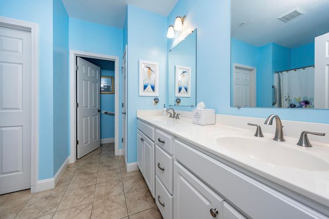 26 Grey Hawk Drive, Mashpee, MA 02649