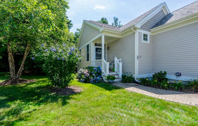 26 Grey Hawk Drive, Mashpee, MA 02649