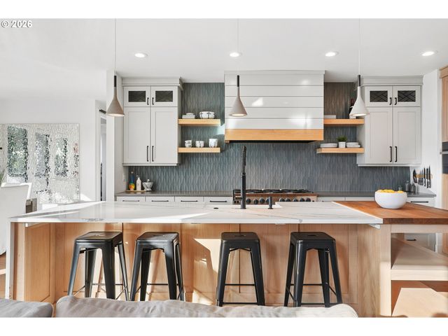 32108 Sw WILLAMETTE Way, Wilsonville, OR 97070