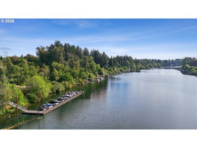 32108 Sw WILLAMETTE Way, Wilsonville, OR 97070