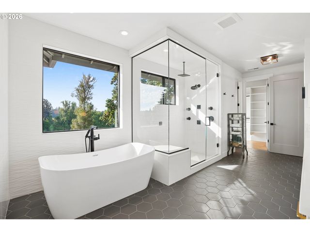 32108 Sw WILLAMETTE Way, Wilsonville, OR 97070