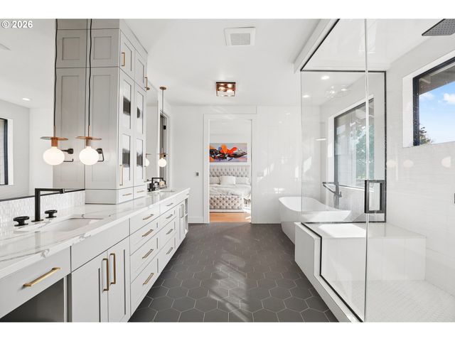 32108 Sw WILLAMETTE Way, Wilsonville, OR 97070